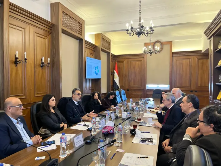 ”جمعية رجال أعمال إسكندرية” و ”البنك الأوروبي EBRD”يبحثان سبل التعاون لدعم التصدير والاستدامة