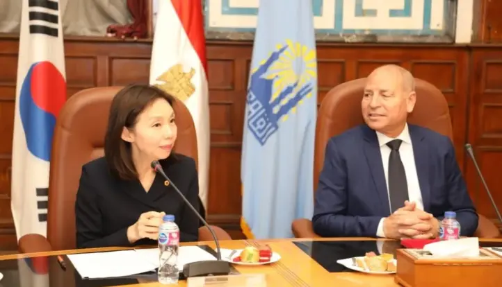 محافظ القاهرة يستقبل وفد المجلس الحضرى لمدينةكوريا الجنوبية لبحث سبل التعاون |صور