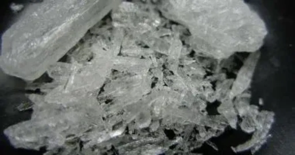 تفاصيل القبض على تاجر آيس قبل ترويج بضاعته في الجيزة