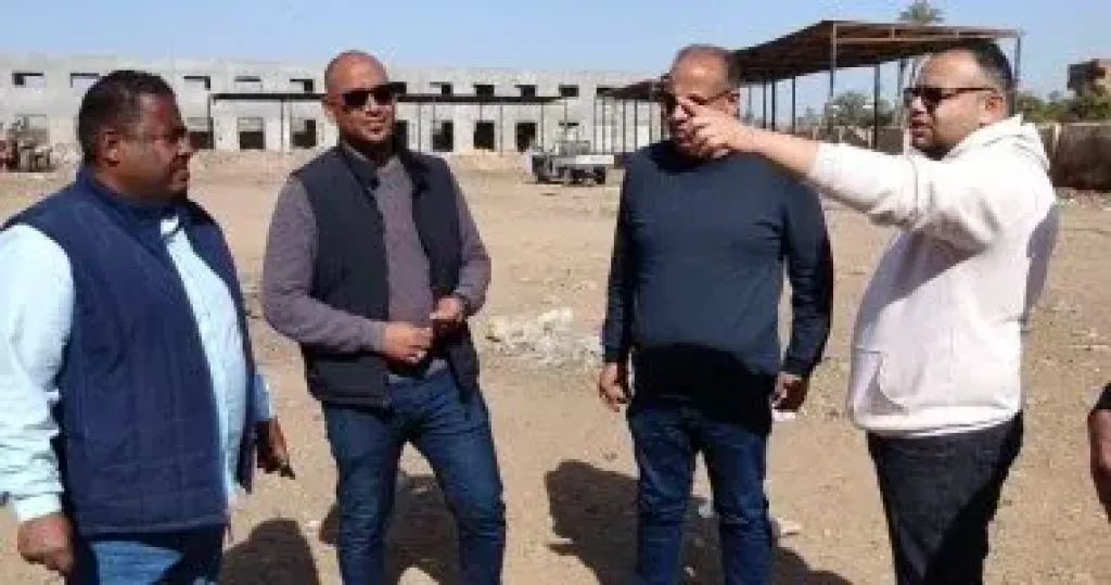 بدء أعمال تطوير سوق الأربعاء فى مدينة فايد بالإسماعيلية