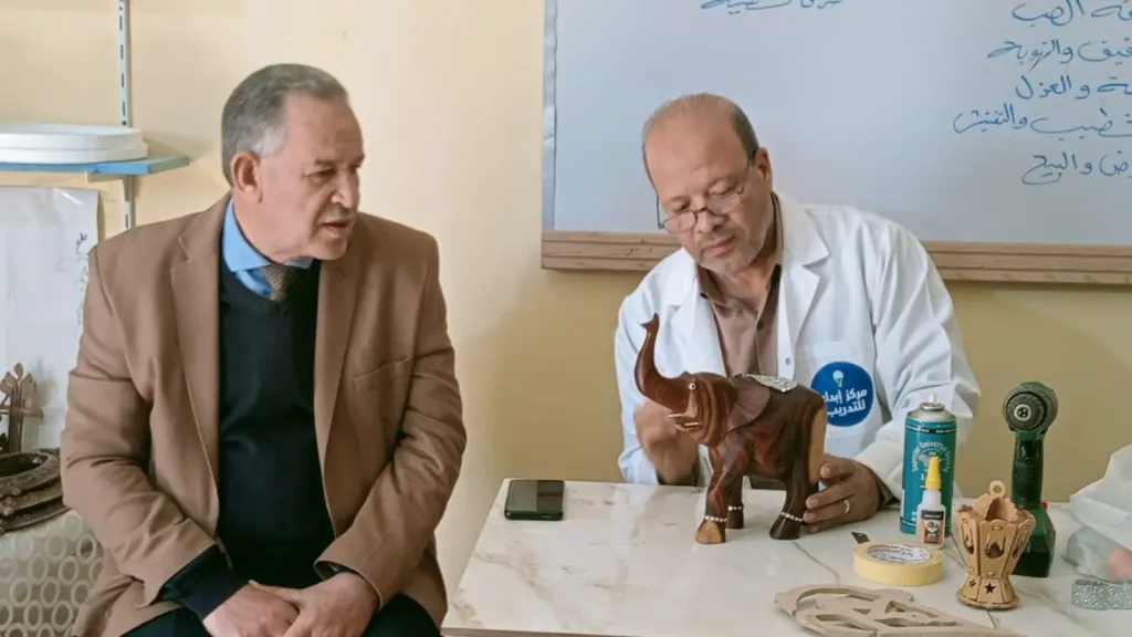 وكيل وزارة التعليم بأسيوط يعلن اطلاق برامج تدريبية على الحرف اليدوية لطلاب المدارس