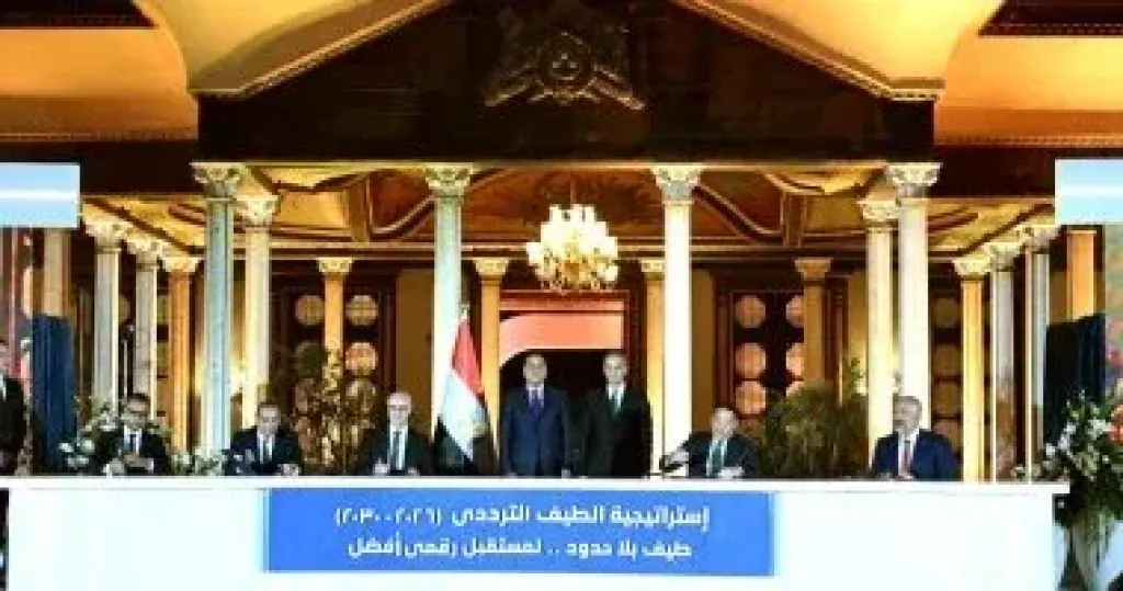 رئيس الوزراء يشهد توقيع أكبر صفقة للترددات بقيمة 3.5 مليار دولار