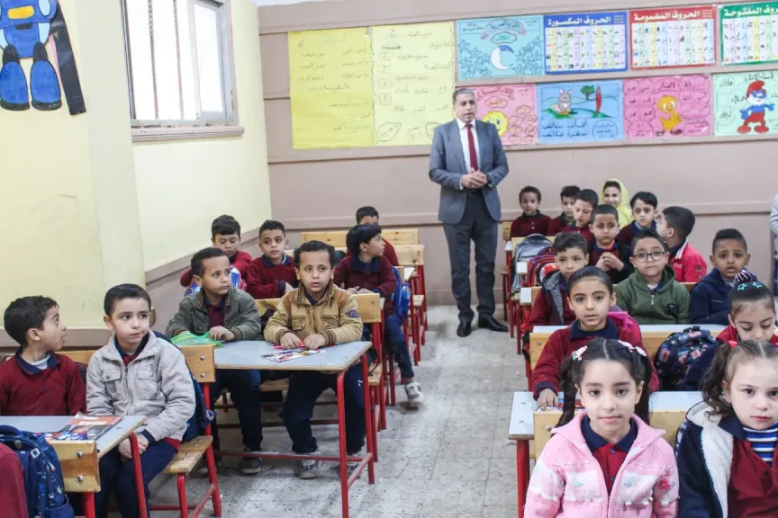 ” عطية” يتابع  انطلاقة  الفصل الدراسي الثاني  فى 3 ادارات
