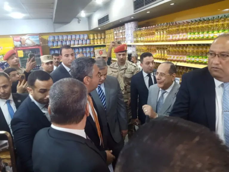 الرئيس التنفيذي للقابضة الغذائية: دعم شركات المجمعات الاستهلاكية لرفع كفاءة الخدمة للمواطنين