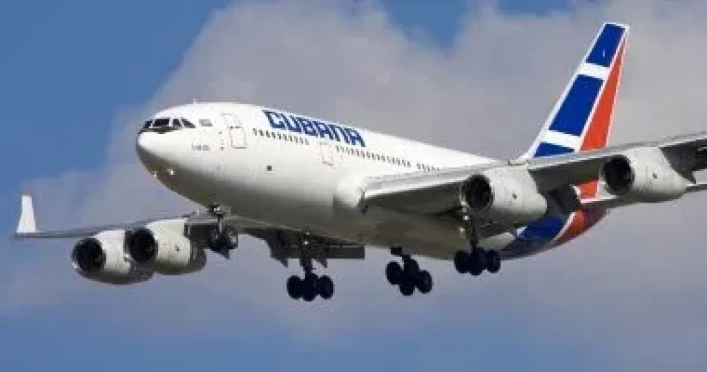 كوبا تعلن تعليق إمدادات الوقود للطائرات لمدة شهر بسبب أزمة الطاقة