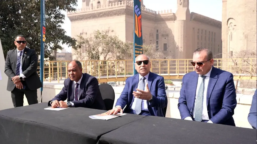 رئيس الوزراء يتابع موقف إعادة تسكين الأسر بعد انتهاء ترميم عقارات درب اللبانة