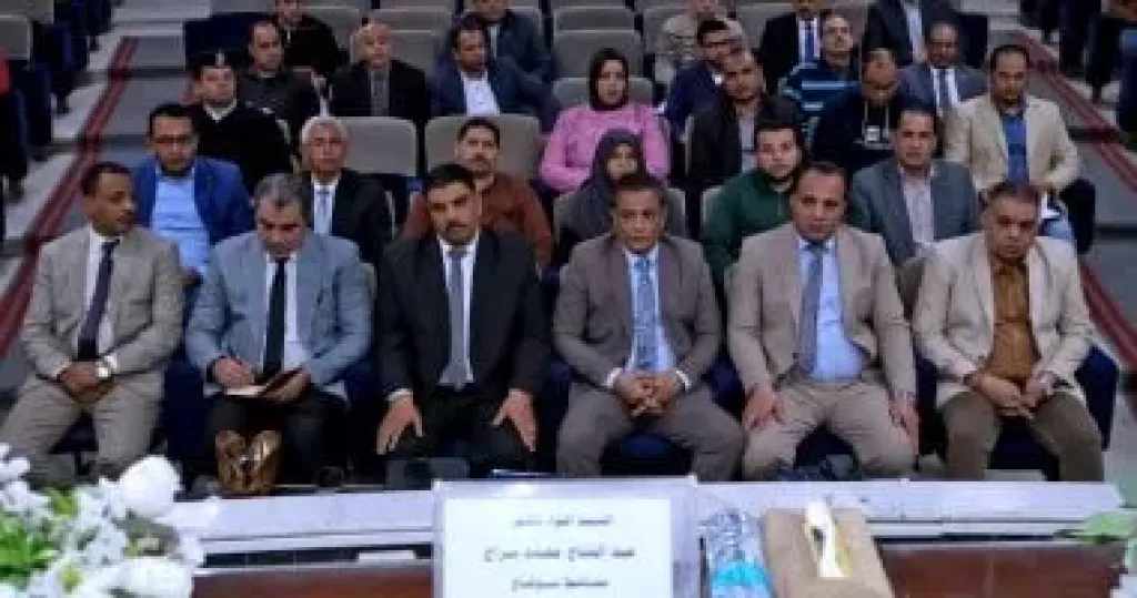 محافظ سوهاج يبحث الموقف التنفيذي لمشروعات المبادرة الرئاسية حياة كريمة