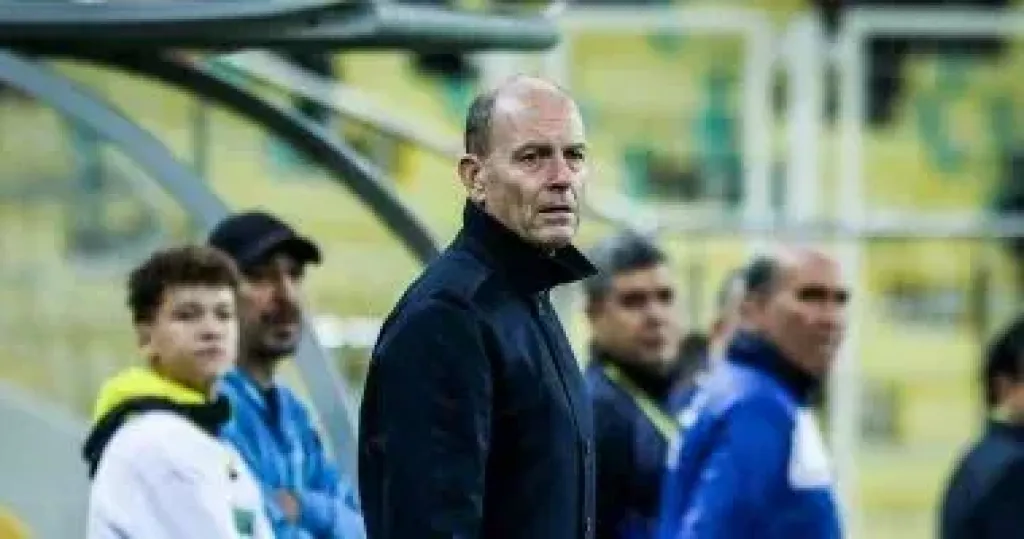 توروب يدرس تعديل مركز بلعمرى ومنحه فرصة المشاركة مع الأهلى