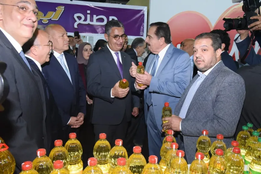 المستشار السيد بسيوني يشارك في «أهلاً رمضان».. ووزير التموين يشيد بجناح «بسكو مصر» التابعة لـ«أرما»