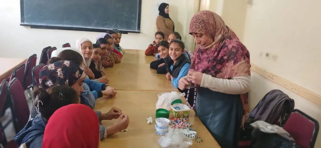 برنامج المواطنة يواصل فعالياته لتعزيز الهوية الوطنية وترسيخ قيم الانتماء بقرى المنيا |صور