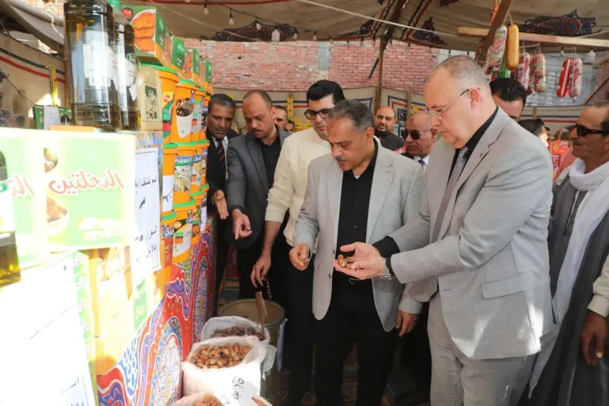 محافظ الشرقية يفتتح معرض اهلا رمضان بأولاد صقر