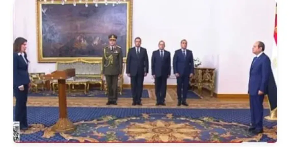 راندة المنشاوى  تؤدى  اليمين الدستورية  أمام رئيس الجمهورية