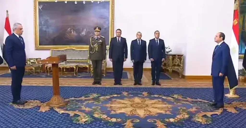 عقب حلف اليمين الدستورية.. وزير الدولة للإنتاج الحربي:  فخور بثقة القيادة السياسية والرئيس عبدالفتاح السيسي