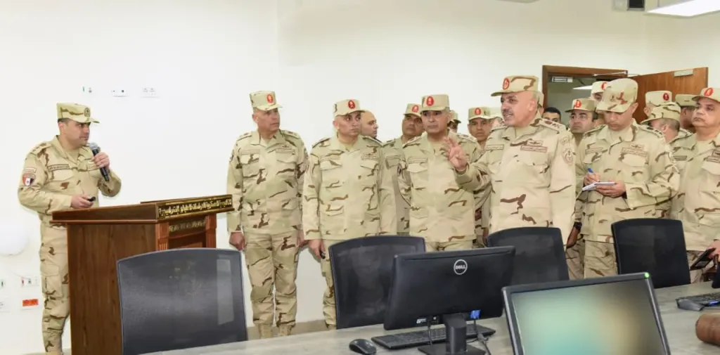 الفريق أحمد خليفة رئيس أركان حرب القوات المسلحة يتفقد الأكاديمية العسكرية للدراسات العليا والإستراتيجية|صور