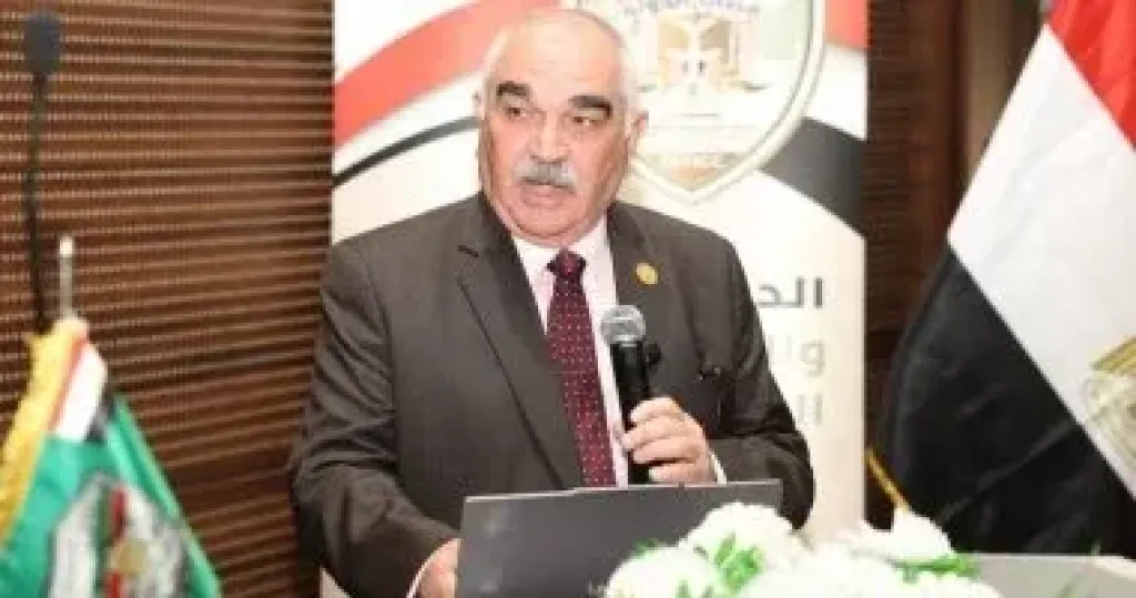 رئيس هيئة قضايا الدولة يهنئ رئيس الوزراء بتجديد الثقة