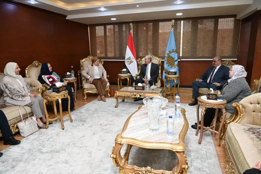 خلال زيارتها للمحافظة.. الدكتورة سحر السنباطي تلتقي المحافظ الغربية لبحث سبل التعاون المشترك |صور