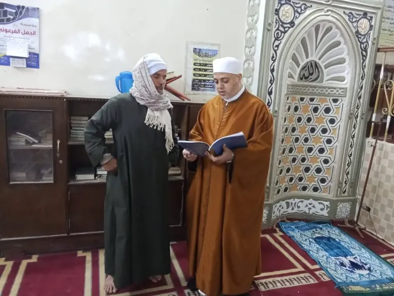 جولة مرورية مفاجئة لوكيل وزارة الأوقاف بأسيوط على مساجد القوصية فجر اليوم