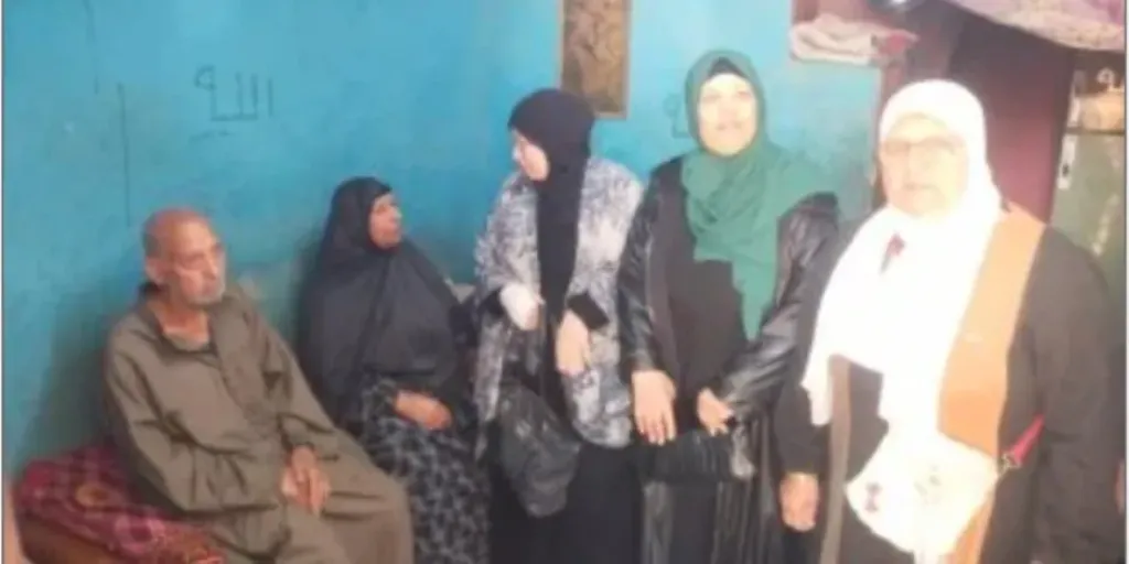 لجنة من تضامن القليوبية تفحص حالة الشاب إسلام صاحب واقعة ”الملابس النسائية”