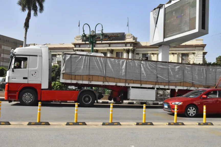 محافظ أسيوط: استمرار دعم الأسر الأولى بالرعاية… واستلام 950 كرتونة مواد غذائية