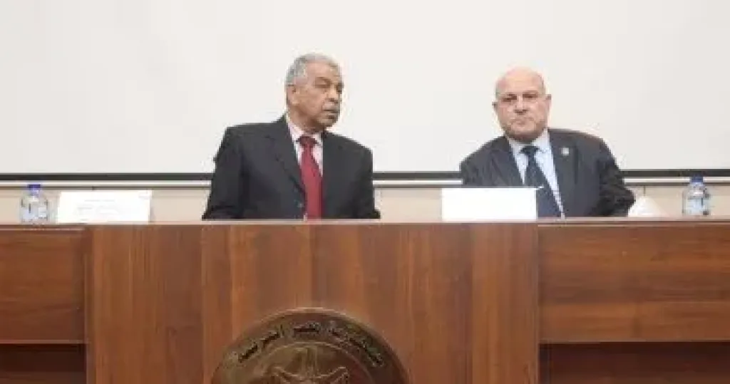 رئيس النيابة الإدارية يشيد بمكتب التأديب ويكرم أبطال الإنجاز السنوي