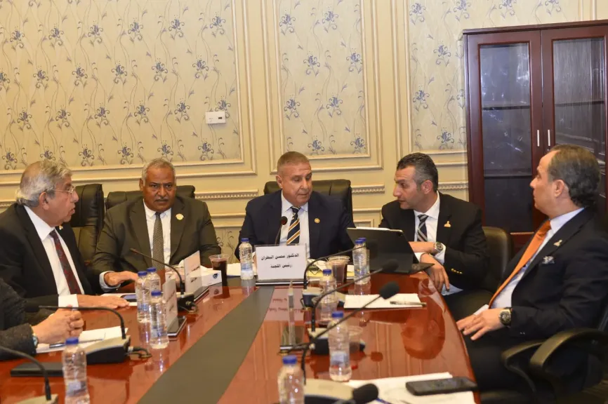 زراعة الشيوخ تناقش آثار التغيرات المناخية وورد النيل.. والبطران: مخاطر شديدة تتطلب المواجهة