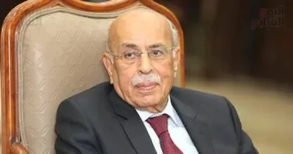 حقوق القاهرة ناعية الدكتور مفيد شهاب: رحل أحد فرسان طابا