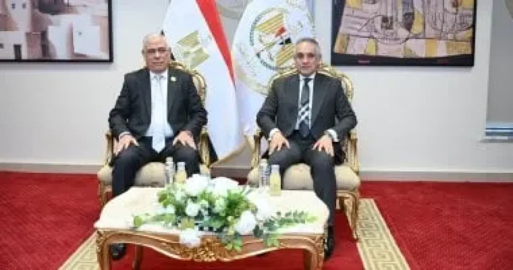 النائب العام يجرى زيارة لوزير العدل لتهنئته بتولى منصبه الجديد