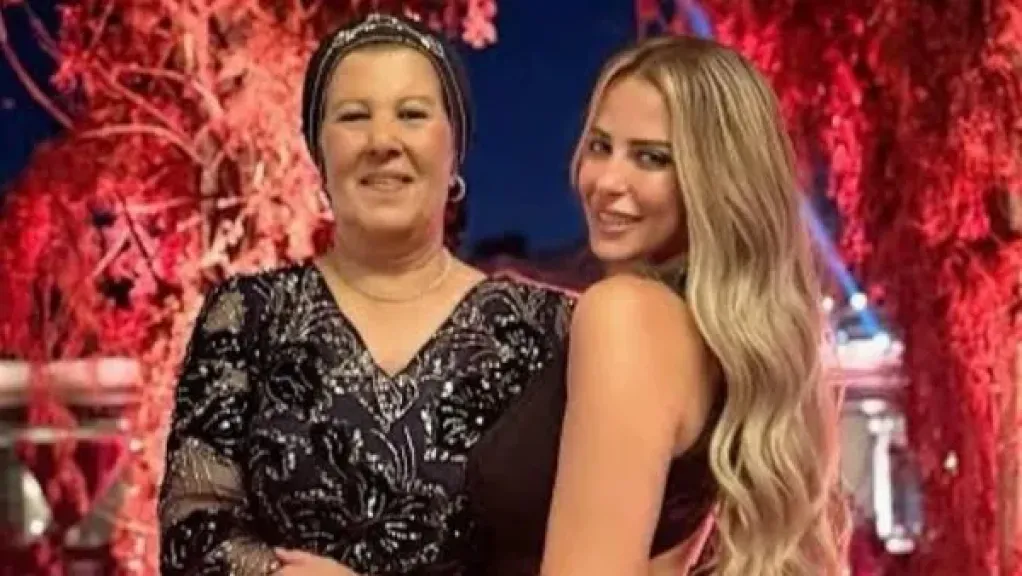 وفاة والدة الفنانة ريم مصطفى