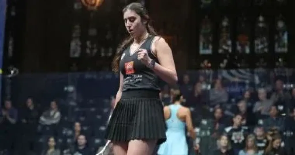 نور الشربيني تواجه بطلة أمريكا فى نصف نهائي بطولة تكساس للاسكواش