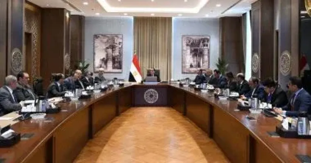 رئيس الوزراء: مستعدون لاتخاذ أي قرارات تسهم في دفع قطاع الصناعة