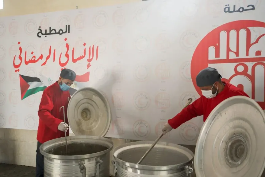 وزيرة التضامن: مليون وجبة من «المطبخ الإنساني» للهلال الأحمر لغزة في رمضان