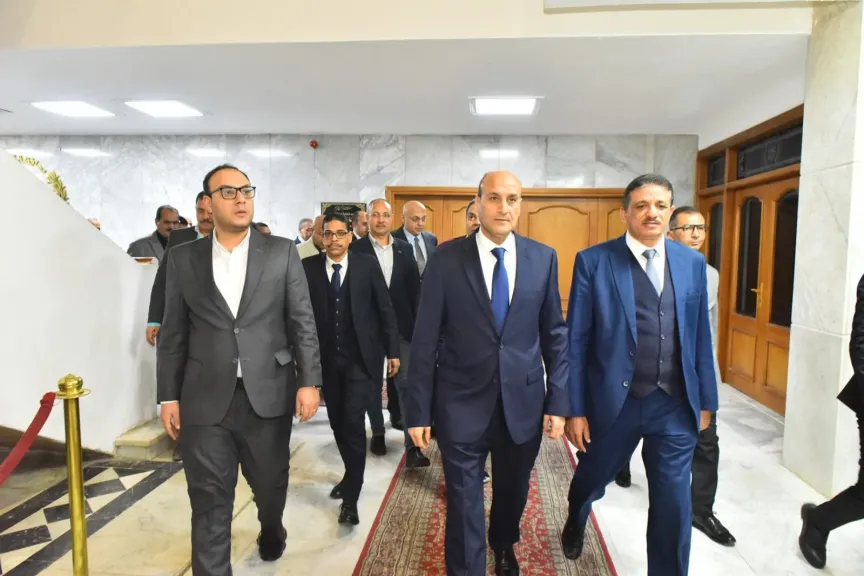 أول لقاء له بديوان عام المحافظة.. محافظ أسيوط: المواطن في صدارة الأولويات ومتابعة