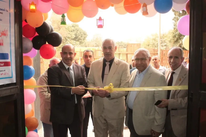 جامعة أسيوط تفتتح المعرض الخيري الثامن للملابس لجمعية إنقاذ مرضى صعيد مصر