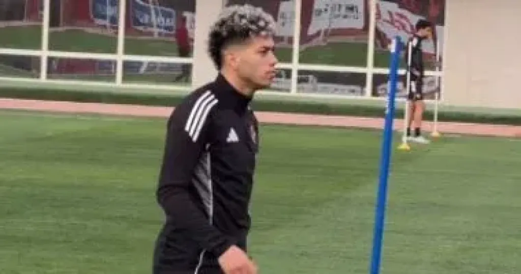 توروب يدرس الدفع بثنائية إمام عاشور وبن رمضان فى تشكيل الأهلى أمام الجونة