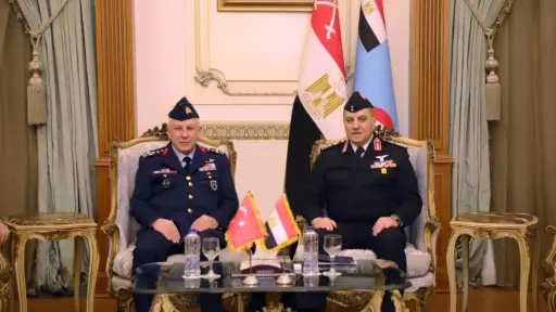 قائد القوات الجوية يلتقى قائد القوات الجوية التركية.. صور
