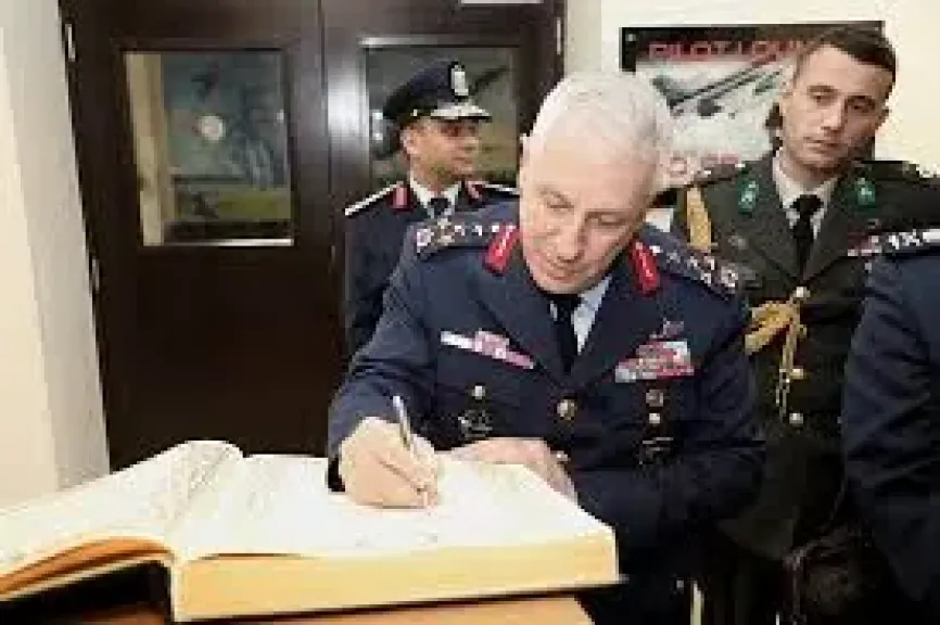 قائد القوات الجوية يلتقى نظيره التركى