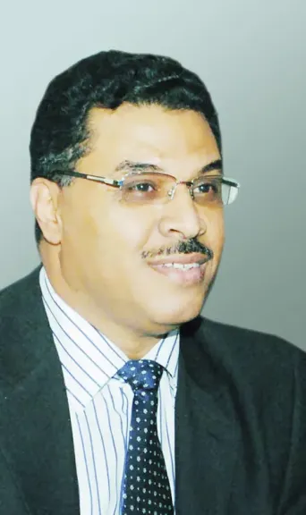 الكاتب الصحفي سامي صبري يكتب: لاتظلموا أبناء البطة السوداء