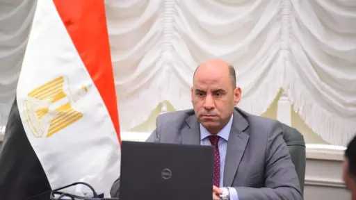 وزير العمل يقدّم العزاء.. ويوجّه بجمع المعلومات وإعداد تقرير عاجل لصرف الإعانات اللازمة لأسر ضحايا حادث جنوب بورسعيد