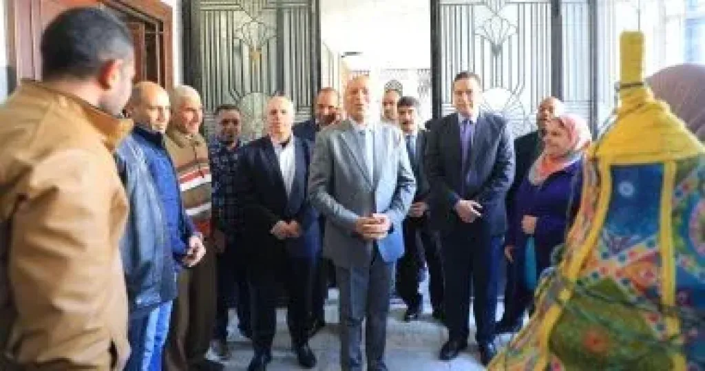 ​محافظ القاهرة يهنئ العاملين بالديوان العام بحلول رمضان ويوجه بحل طلبات المواطنين