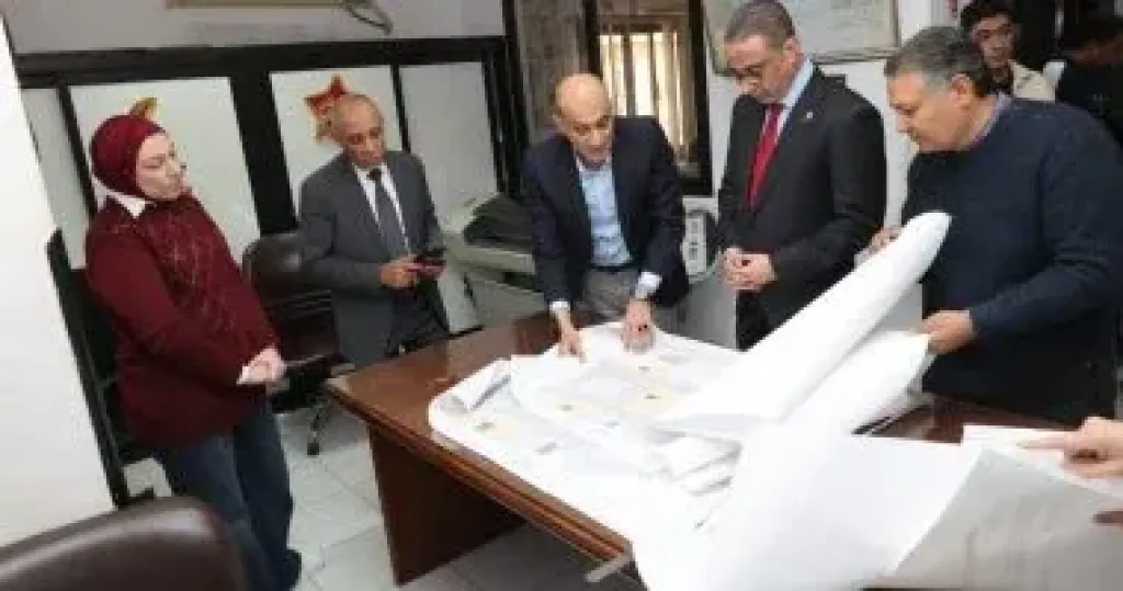 محافظ الجيزة يتفقد مركز معلومات شبكات المرافق