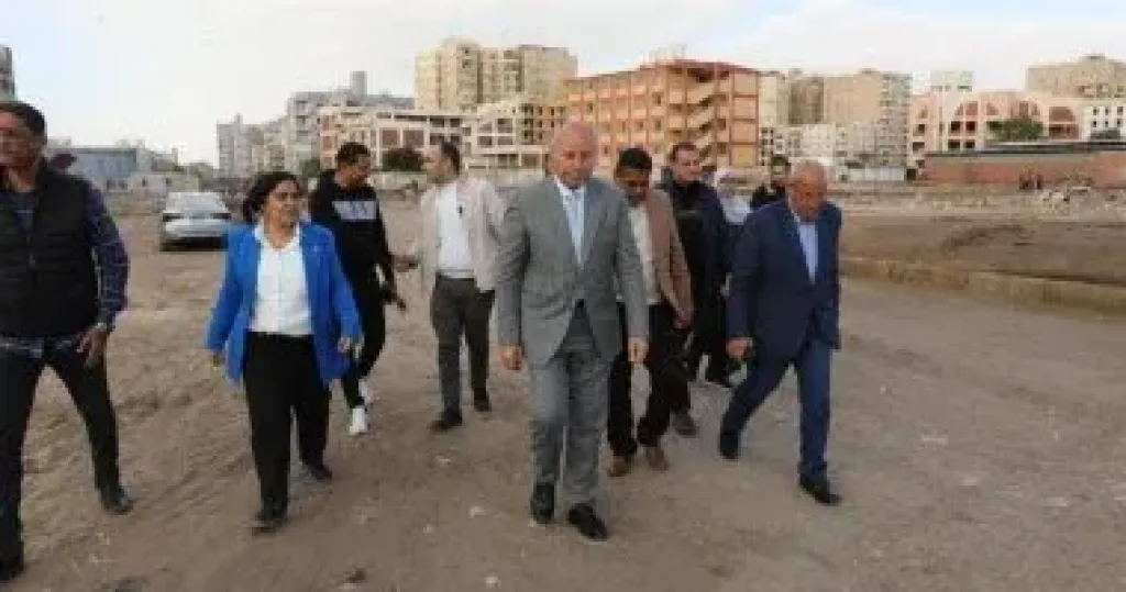 محافظ القاهرة يتفقد سوقي الأمل والمنهل ويتابع منع عودة التعديات بمدينة نصر