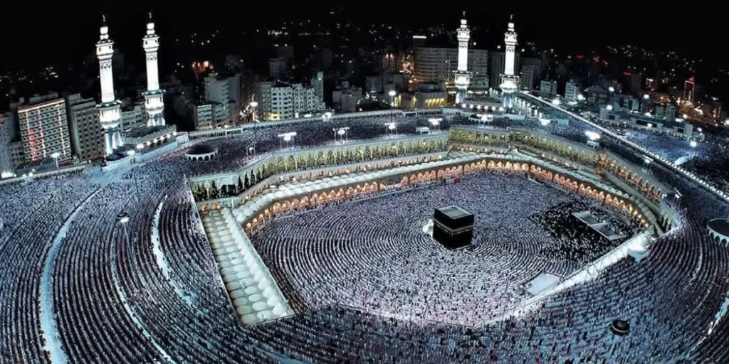 وزارة السياحة والآثار تتابع على مدار الساعة انتظام رحلات العمرة وسير البرامج المعتمدة خلال شهر رمضان المبارك