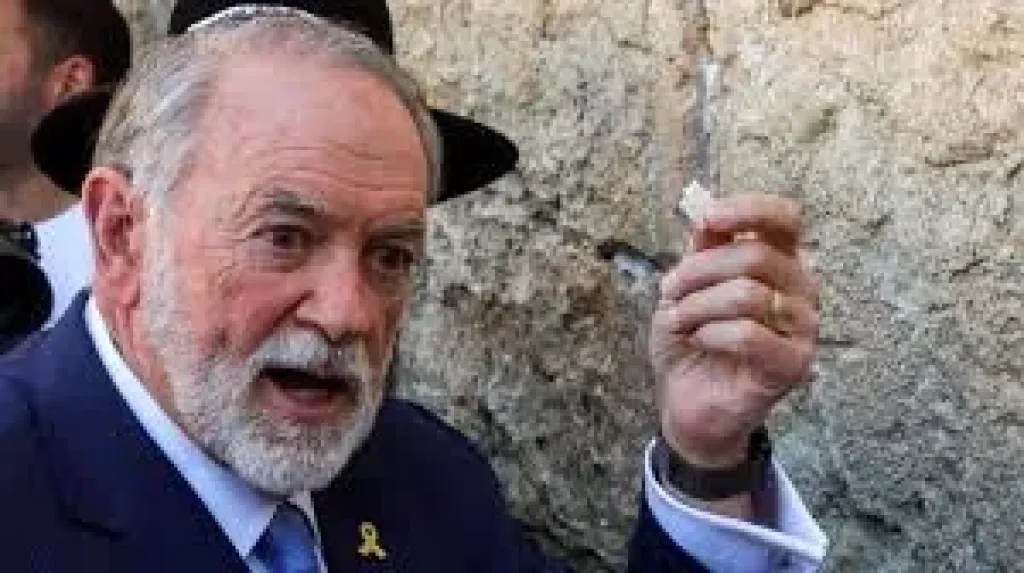 كاتب بهآارتس ينتقد مايك هاكابى: يتحدث بجرأة لا يقدر عليها المتطرفون الإسرائيليون