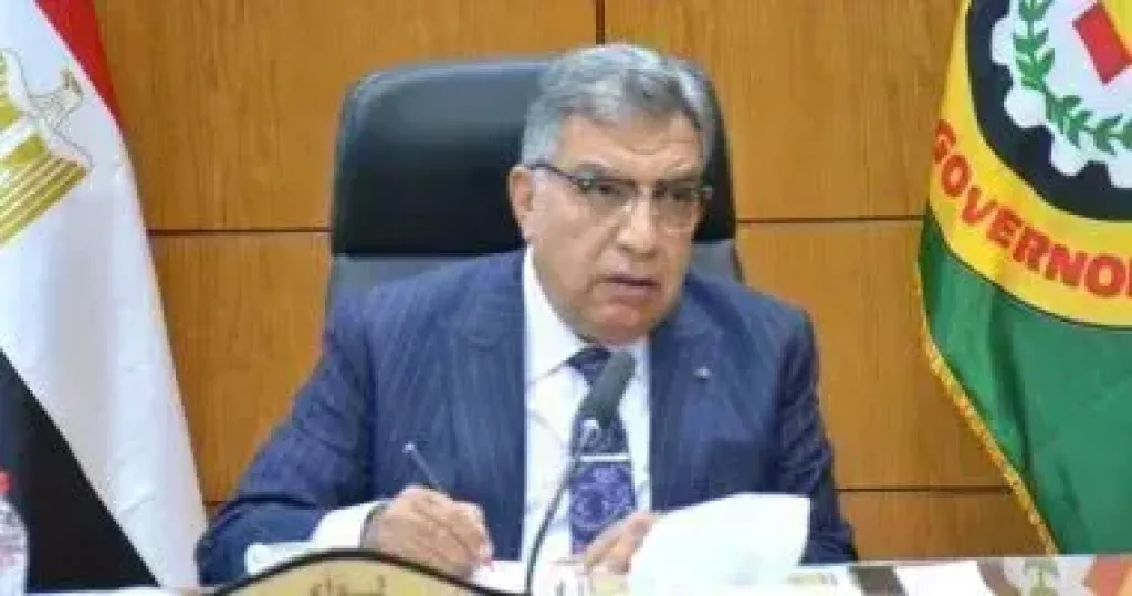 محافظ الدقهلية يوجه بمتابعة شكاوي المواطنين على السوشيال ميديا والتعامل الفوري معها