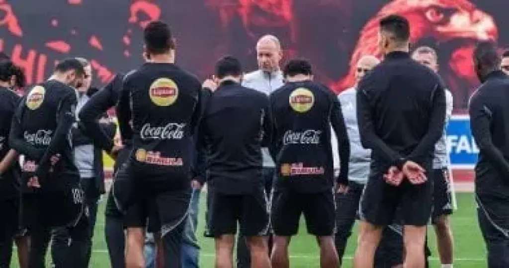 توروب يعلن قائمة الأهلي لمباراة سموحة