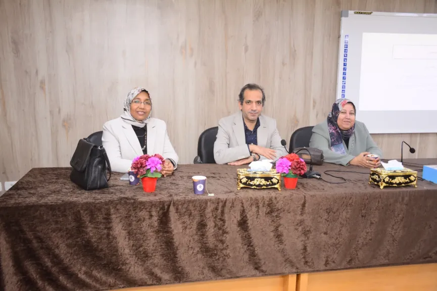 المخ والأعصاب بجامعة أسيوط يُنظم يوماً توعوياً لدعم مرضى الرعاش والحركات اللاإرادية