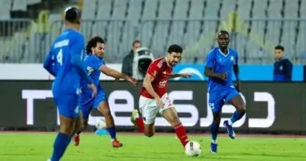 75 دقيقة.. الأهلي 1-0 سموحة.. صاحب الأرض يبحث عن التعادل