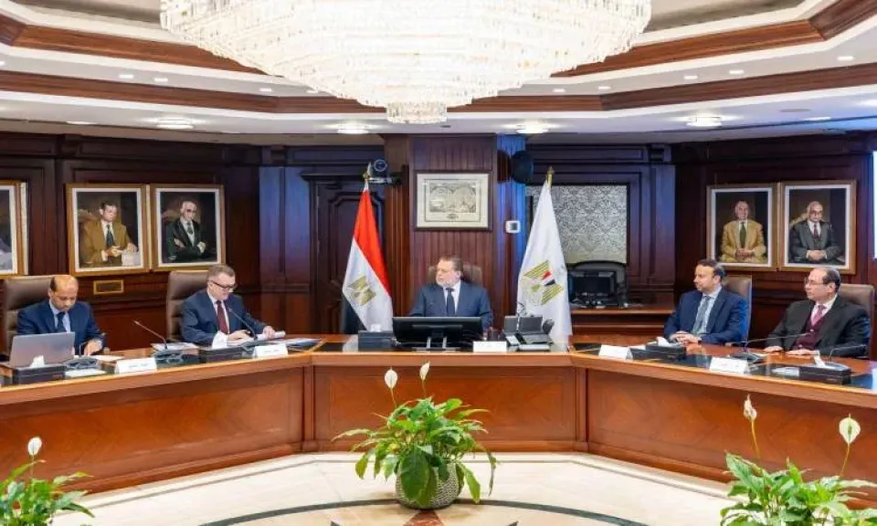 ”محافظ البنك المركزي ووزير التخطيط يبحثان دعم استقرار الاقتصاد المصري”