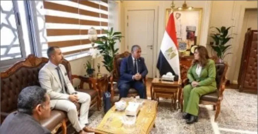 التنمية المحلية والبيئة: تسليم 42 مدفنا صحيا آمنا بالمحافظات