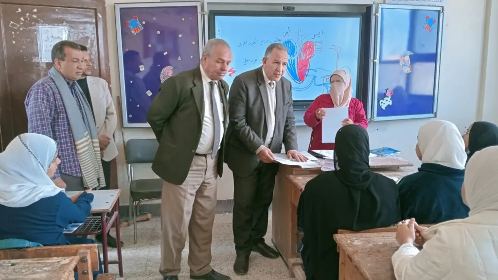 وكيل وزارة التعليم بأسيوط يلتقى وفد مدارس الفرنسيسكان لتقديم التهنئة